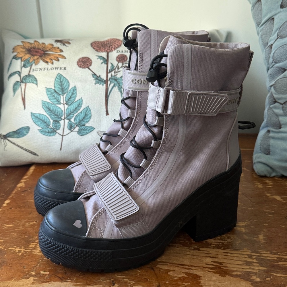 CONVERSE Womens Amethyst Grey Love Fearlessly Chuck Taylor All Star Gr82 XX Boot